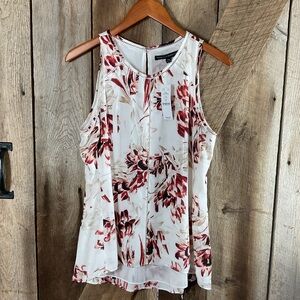 White House Black Market High Neck Floral Sleeveless Hi Lo Top Size M-NWT